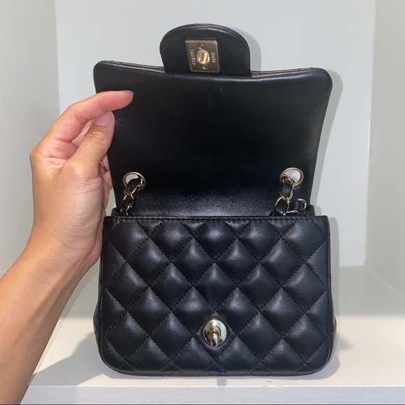 CHANEL SQUARE FLAP IN BLACK LAMBSKIN - Picture 7 of 12
